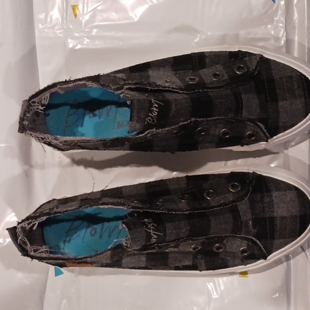 Tennis shoe